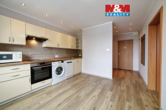 Pronájem bytu 1+1, Cheb, Dvořákova, 37 m2