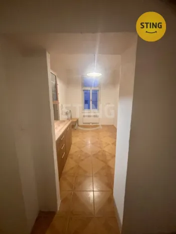 Pronájem bytu 1+1, Opava, Ochranova, 36 m2