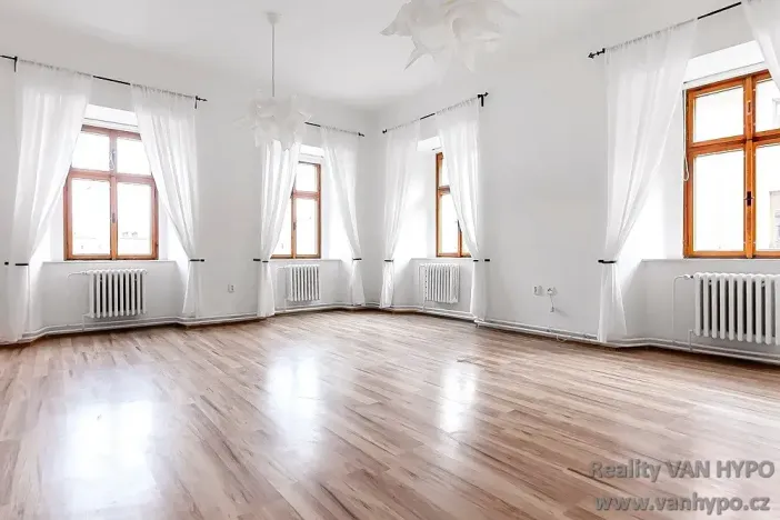 Prodej bytu 3+1, Žatec, náměstí Svobody, 99 m2