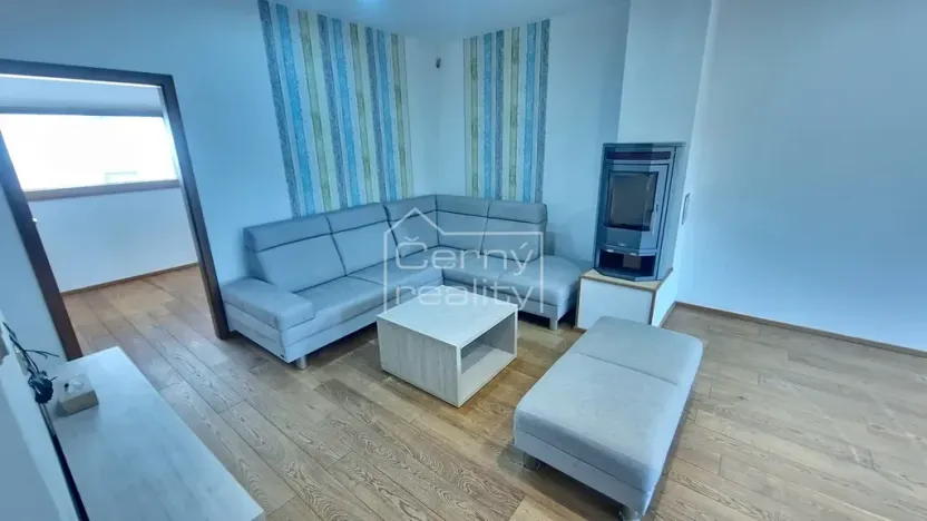 Pronájem bytu 4+kk, Pardubice, V Ráji, 350 m2