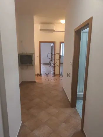 Pronájem bytu 4+1, České Budějovice - České Budějovice 3, Holečkova, 100 m2