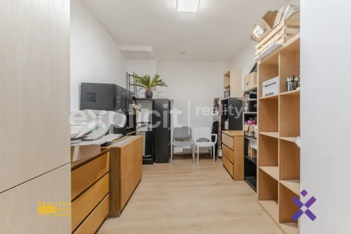 Pronájem obchodního prostoru, Uherské Hradiště, Otakarova, 107 m2