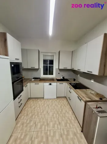 Pronájem bytu 3+1, České Budějovice, Pabláskova, 100 m2