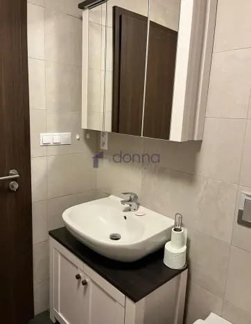 Pronájem bytu 1+kk, Praha, Kačírkova, 35 m2