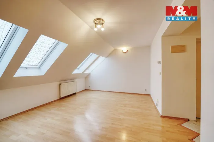 Prodej bytu 3+1, Plzeň - Východní Předměstí, Plzenecká, 80 m2