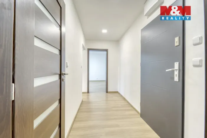 Pronájem bytu 2+1, Plzeň - Lobzy, Revoluční, 57 m2