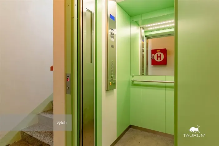 Prodej bytu 3+1, Holýšov, Pod Makovým vrchem, 71 m2