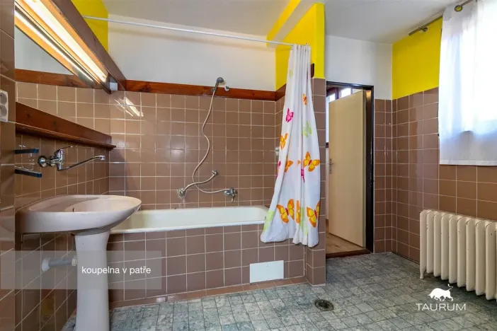 Prodej rodinného domu, Manětín, 329 m2