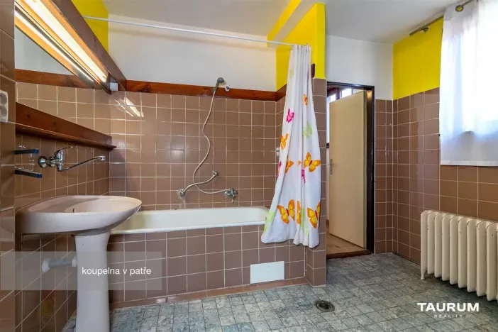 Prodej rodinného domu, Manětín, 329 m2