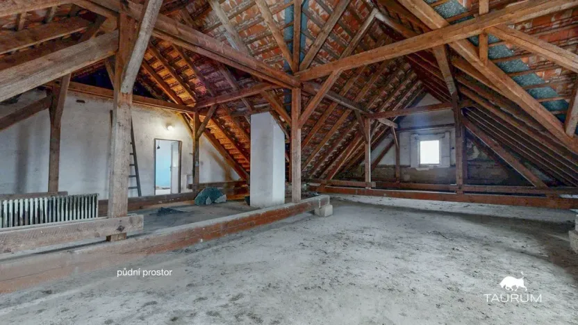 Prodej rodinného domu, Roupov, 525 m2