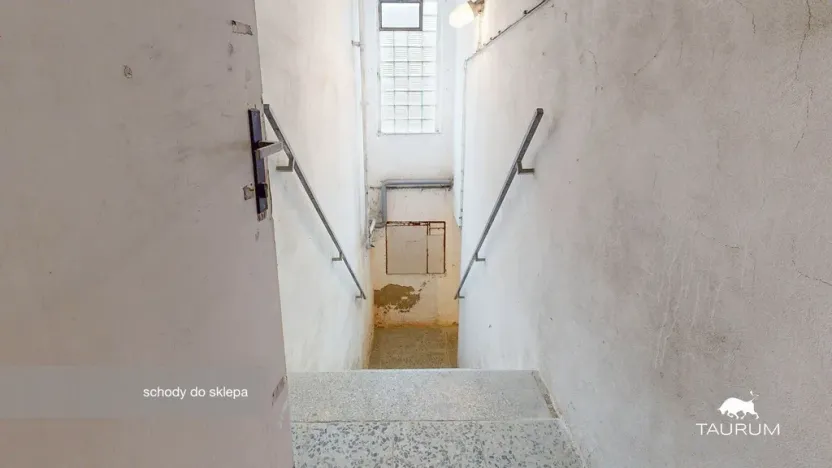 Prodej rodinného domu, Roupov, 525 m2