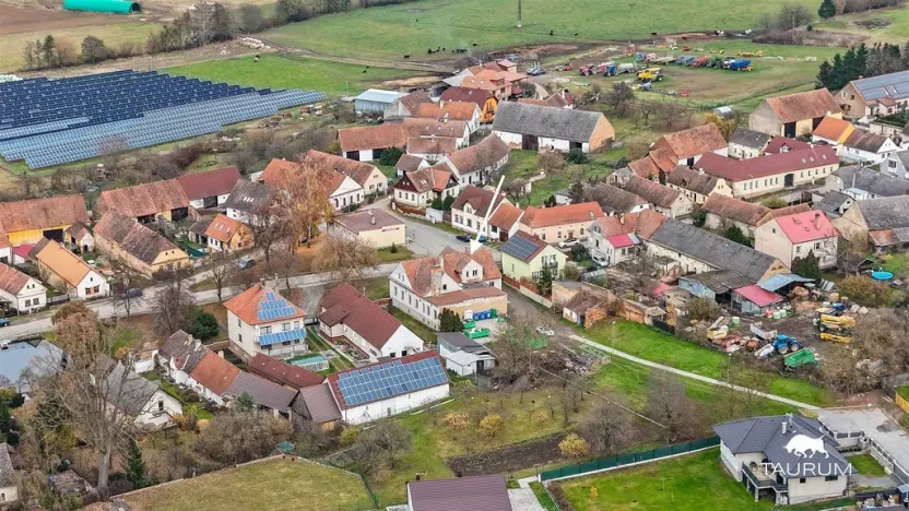 Prodej rodinného domu, Roupov, 525 m2