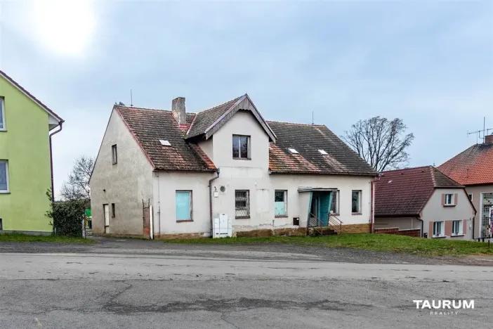 Prodej rodinného domu, Roupov, 525 m2