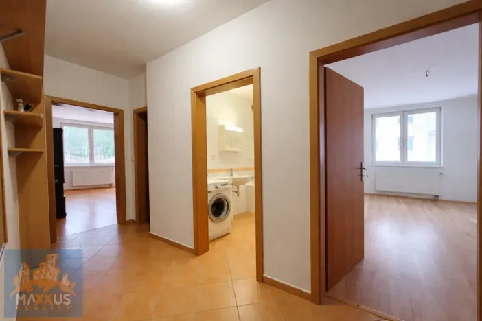 Pronájem bytu 2+kk, Praha - Kunratice, Muškova, 68 m2
