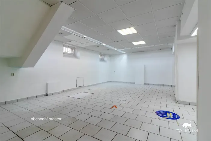 Prodej obchodního prostoru, Karlovy Vary, Vítězná, 147 m2