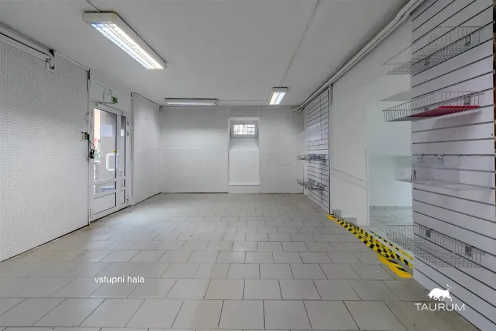 Prodej obchodního prostoru, Karlovy Vary, Vítězná, 147 m2