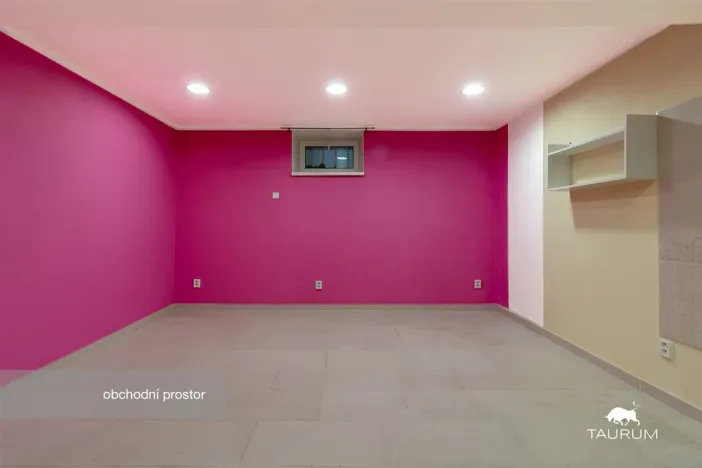 Prodej obchodního prostoru, Karlovy Vary, Vítězná, 147 m2