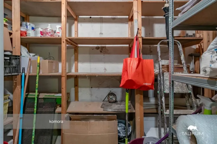 Prodej obchodního prostoru, Karlovy Vary, Vítězná, 147 m2