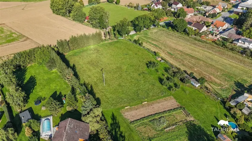 Prodej pozemku pro bydlení, Chodouň, 6455 m2
