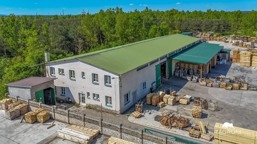 Prodej výrobních prostor, Vojkovice, 12027 m2