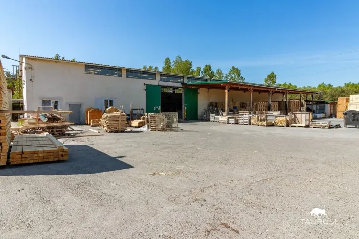 Prodej výrobních prostor, Vojkovice, 12027 m2