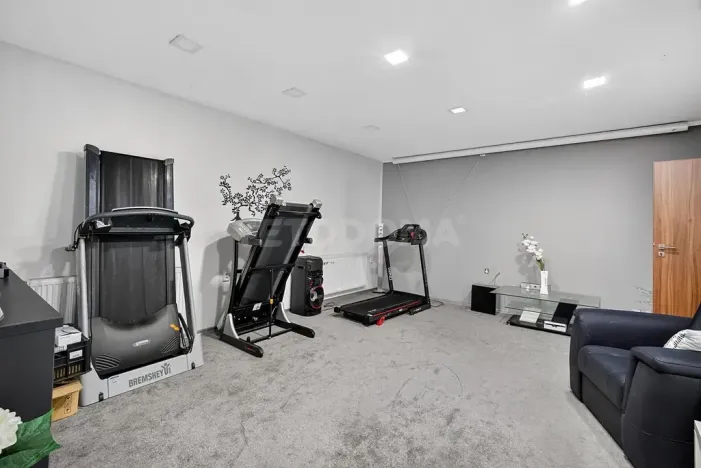 Prodej rodinného domu, Chotíkov, 280 m2