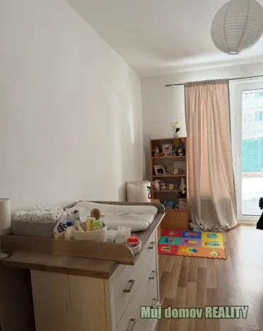Pronájem bytu 3+kk, Praha - Strašnice, Zvěřinova, 78 m2