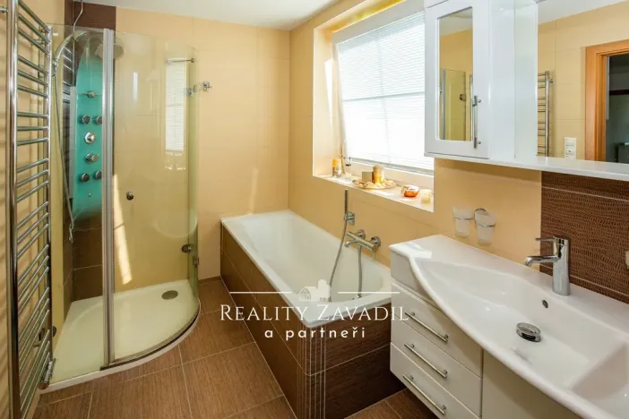 Prodej rodinného domu, Dříteň, 140 m2