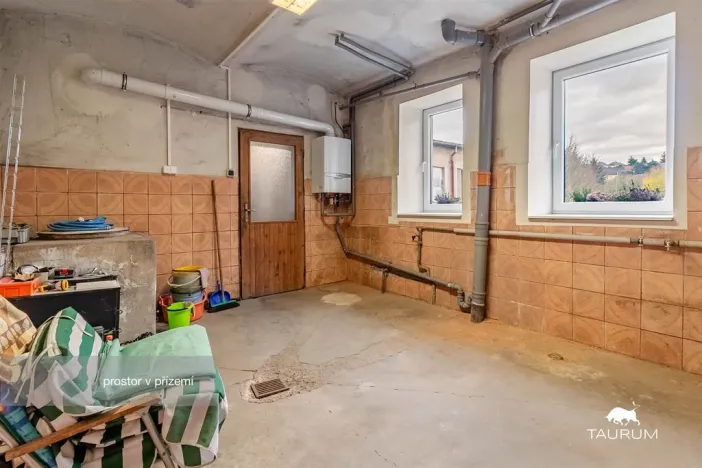 Prodej rodinného domu, Tlučná, Hlavní, 290 m2