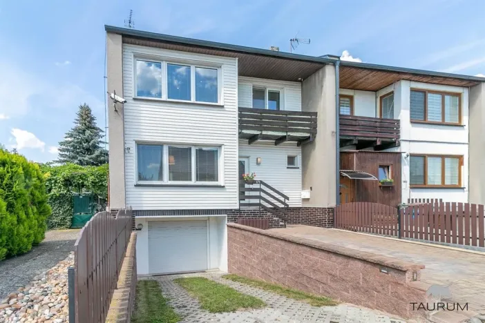 Prodej rodinného domu, Holubice, U Parku, 162 m2