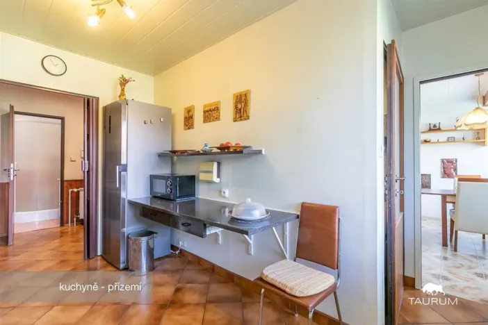 Prodej rodinného domu, Holubice, U Parku, 162 m2