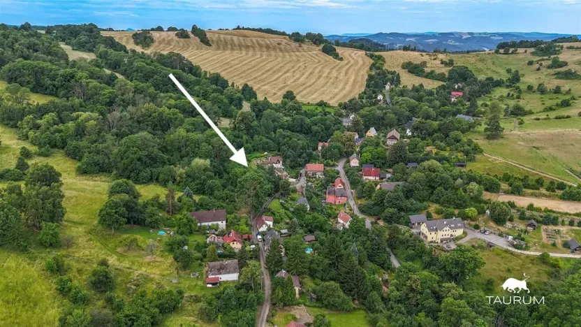 Prodej pozemku pro bydlení, Děčín - Děčín XXX-Velká Veleň, 1179 m2