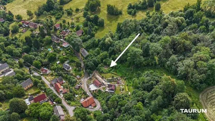 Prodej pozemku pro bydlení, Děčín - Děčín XXX-Velká Veleň, 1179 m2