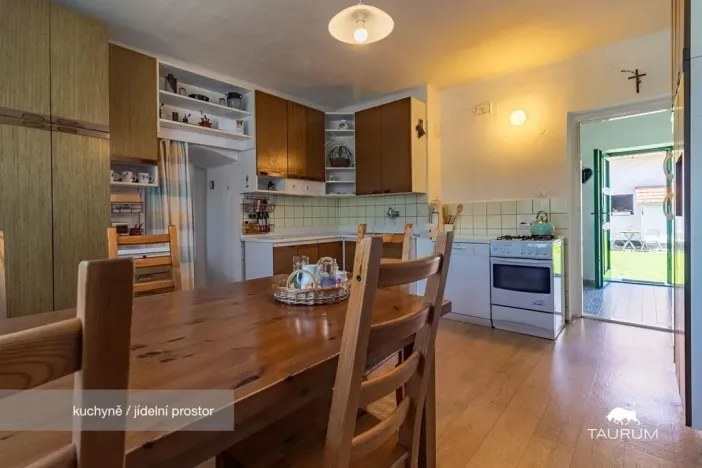 Prodej rodinného domu, Chocenice, 280 m2