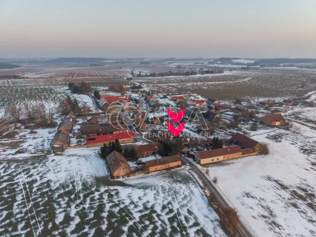 Prodej rodinného domu, Hořiněves - Želkovice, 441 m2