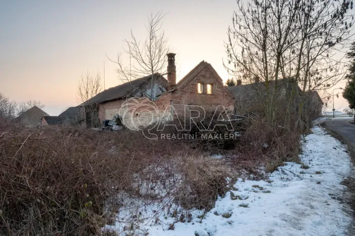 Prodej rodinného domu, Hořiněves - Želkovice, 441 m2