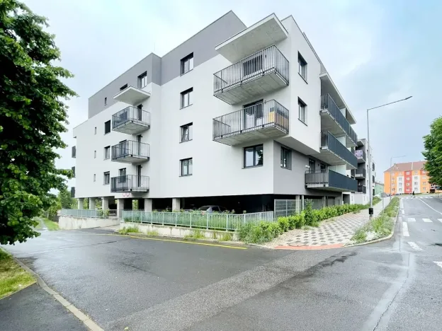 Pronájem bytu 2+kk, Lovosice, Zámecká, 35 m2