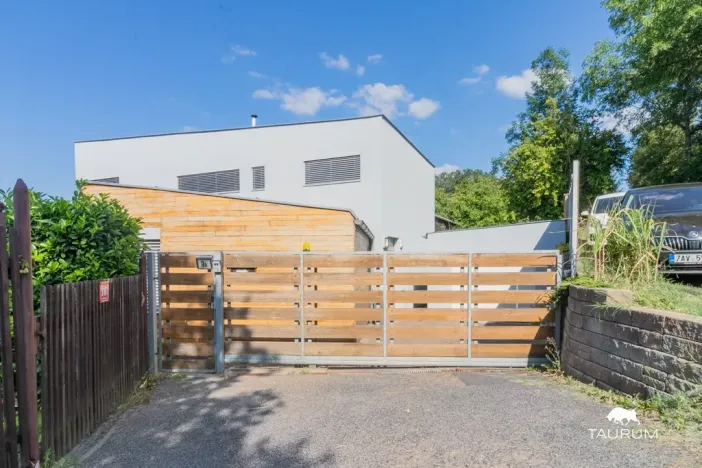 Prodej rodinného domu, Ústí nad Labem - Střekov, Novoveská, 176 m2