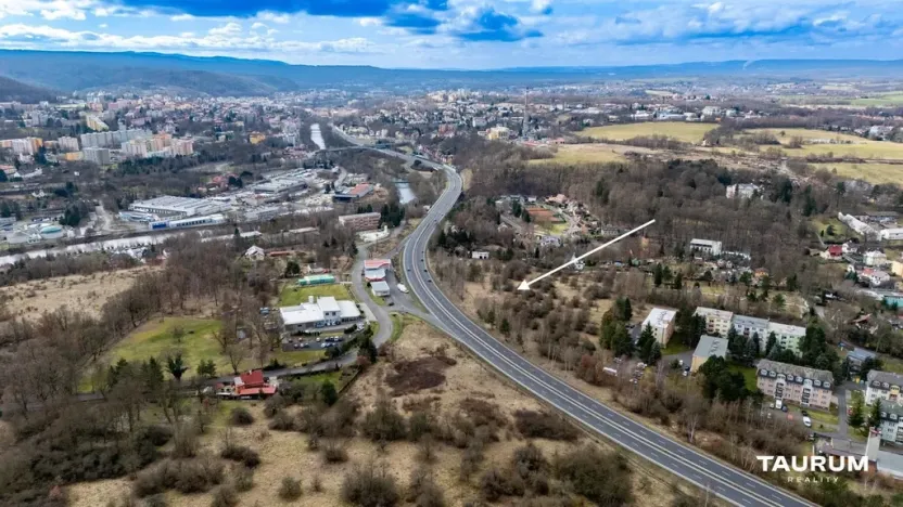 Prodej komerčního pozemku, Dalovice, 11759 m2