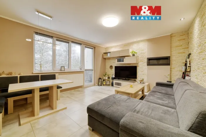 Prodej bytu 3+1, Valy, Pod Lesem, 64 m2