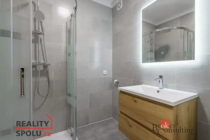 Pronájem bytu 2+1, Sokolov, Karla Čapka, 57 m2