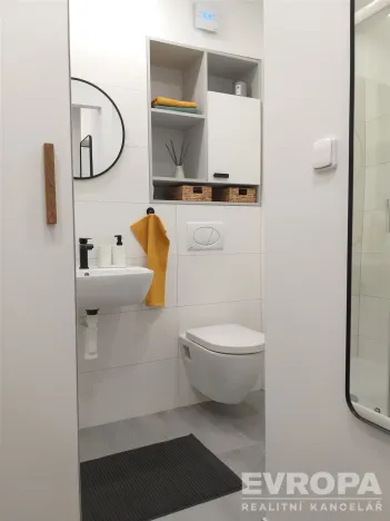 Prodej bytu 1+kk, Pardubice - Zelené Předměstí, Palackého třída, 38 m2