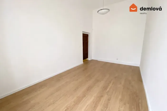 Pronájem kanceláře, Ostrava, Smetanovo náměstí, 29 m2