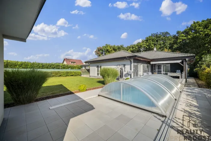 Prodej rodinného domu, Choltice, 200 m2