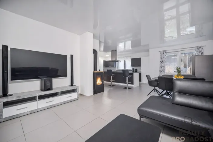 Prodej rodinného domu, Choltice, 200 m2