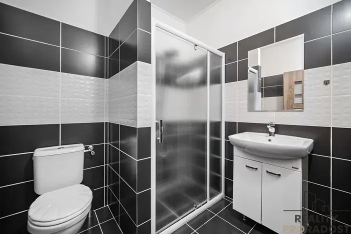 Prodej rodinného domu, Choltice, 200 m2