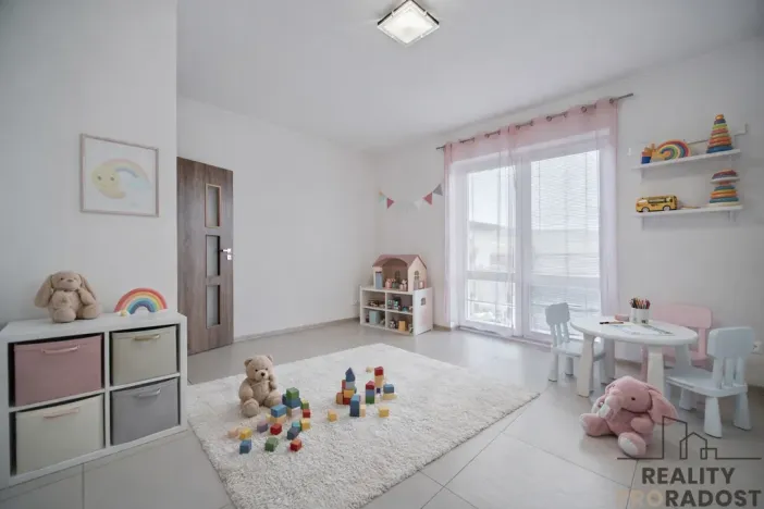 Prodej rodinného domu, Choltice, 200 m2