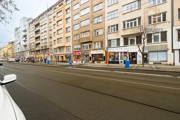 Prodej bytu 3+1, Praha - Holešovice, Komunardů, 84 m2