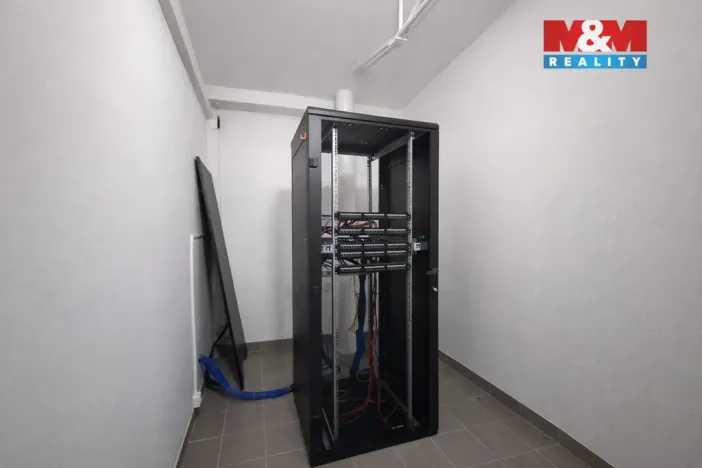 Pronájem obchodního prostoru, Teplice, Dubská, 460 m2