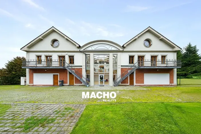 Prodej vily, Řitka, Lesní, 1181 m2